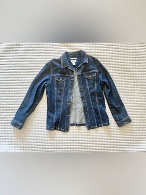 Jones Sport Denim Jacket | Medium Wash Blue | Classic Casual Layer